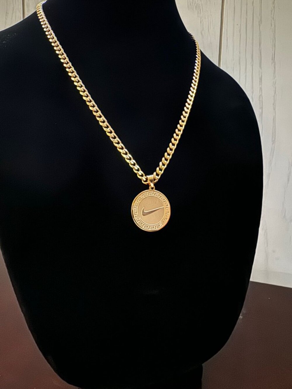 Gold Nike Necklace - Swoosh Circle Pattern Pendant - 5mm Cuban - 22" Chain